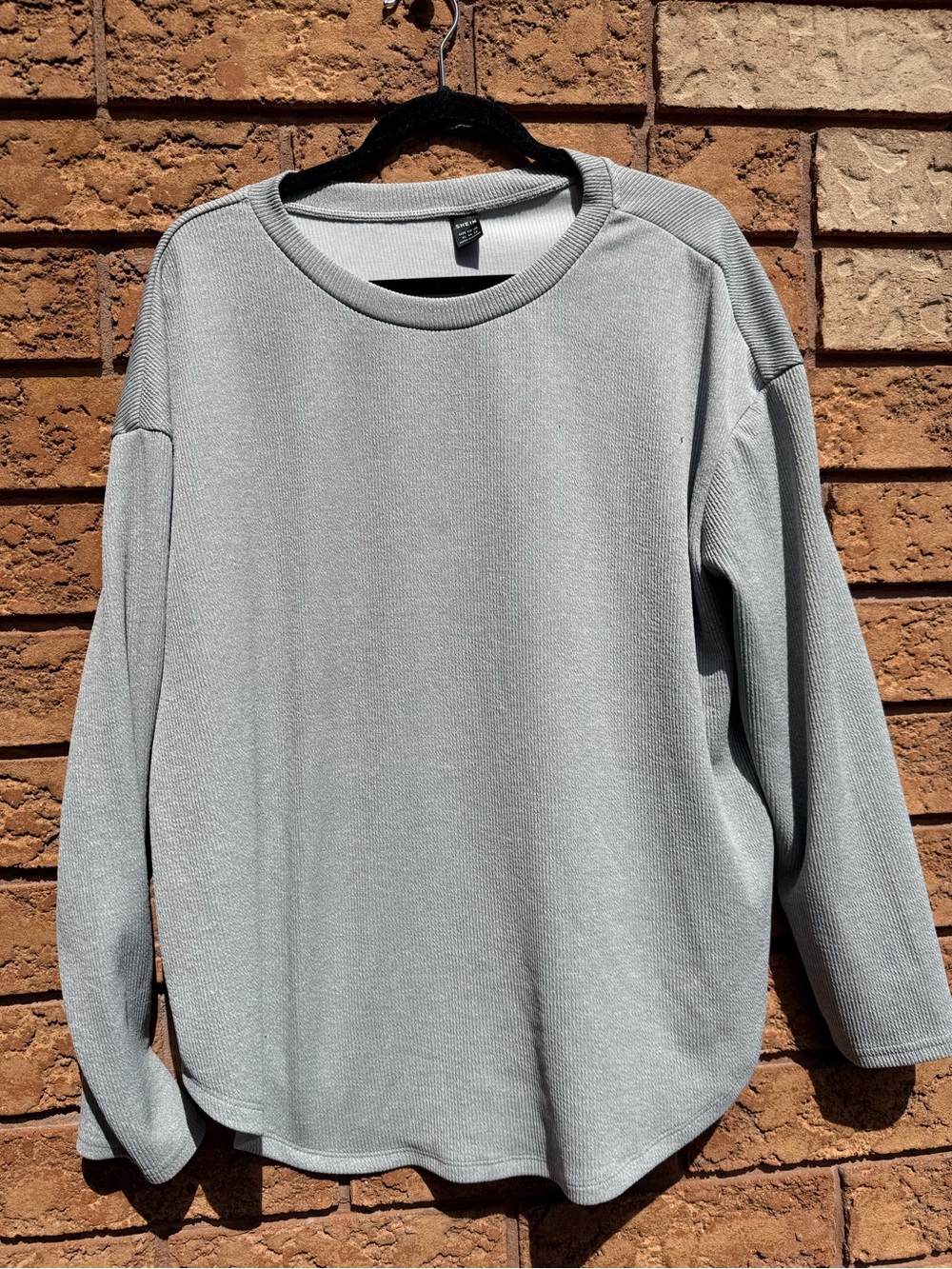 10/$25 • SHEIN Light Gray Crewneck Sweater